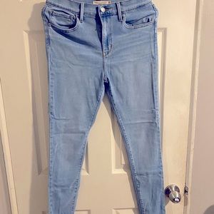 Levi’s 720 size 30 light blue.  Barely used.